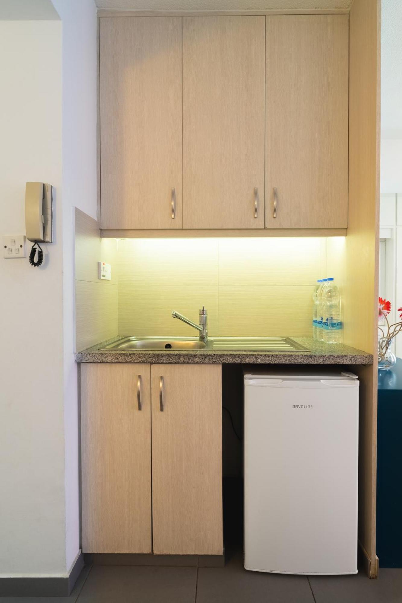 Mackenzie Blu Beach Studio لارنكا المظهر الخارجي الصورة